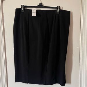 NWT Lane Bryant Pull on elastic waist pencil skirt. 14